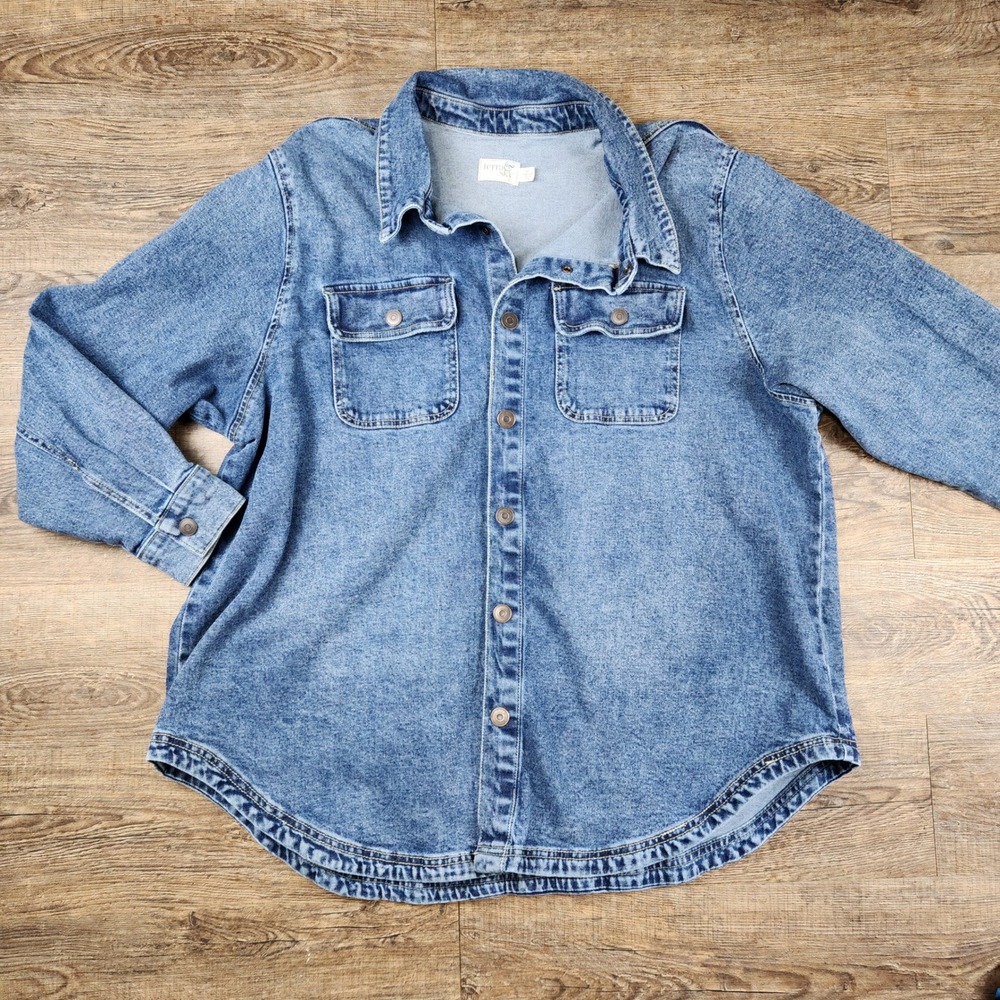 Terra & Sky Womens 1X Blue Denim Shirt Jacket Button Down Long Sleeve Wash